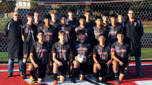 22-23 boys varsity soccer team